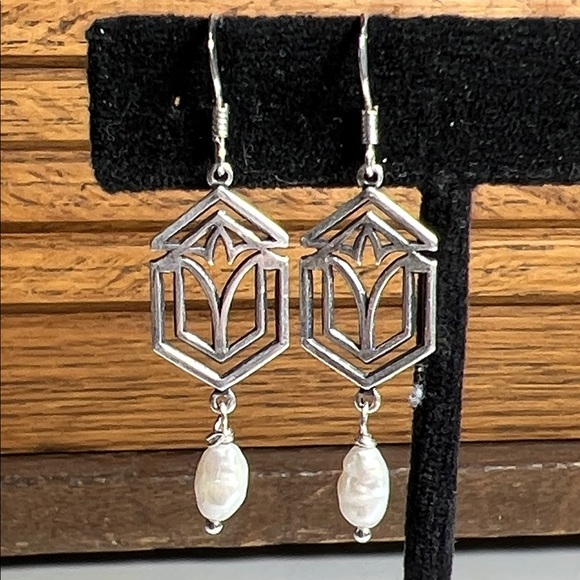 Artisan Jewelry - Art Deco inspired, oxidized Sterling 925 & freshwater pearl dangle earrings